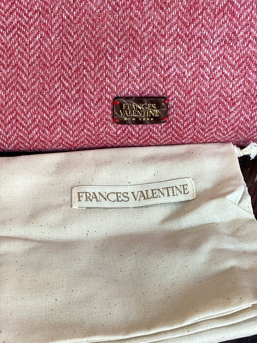 Frances Valentine Freddie Pink Herringbone Soft Pouch Shoulder Bag - Picture 11 of 12